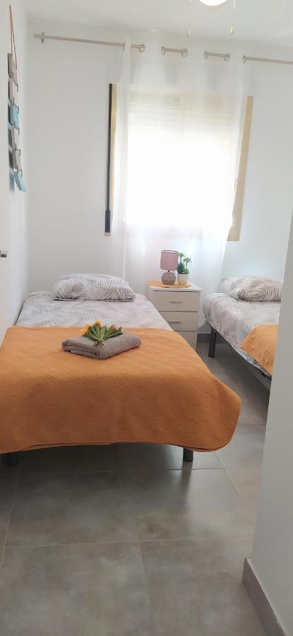 Apartamento Paradise Solo Familias غانديا المظهر الخارجي الصورة