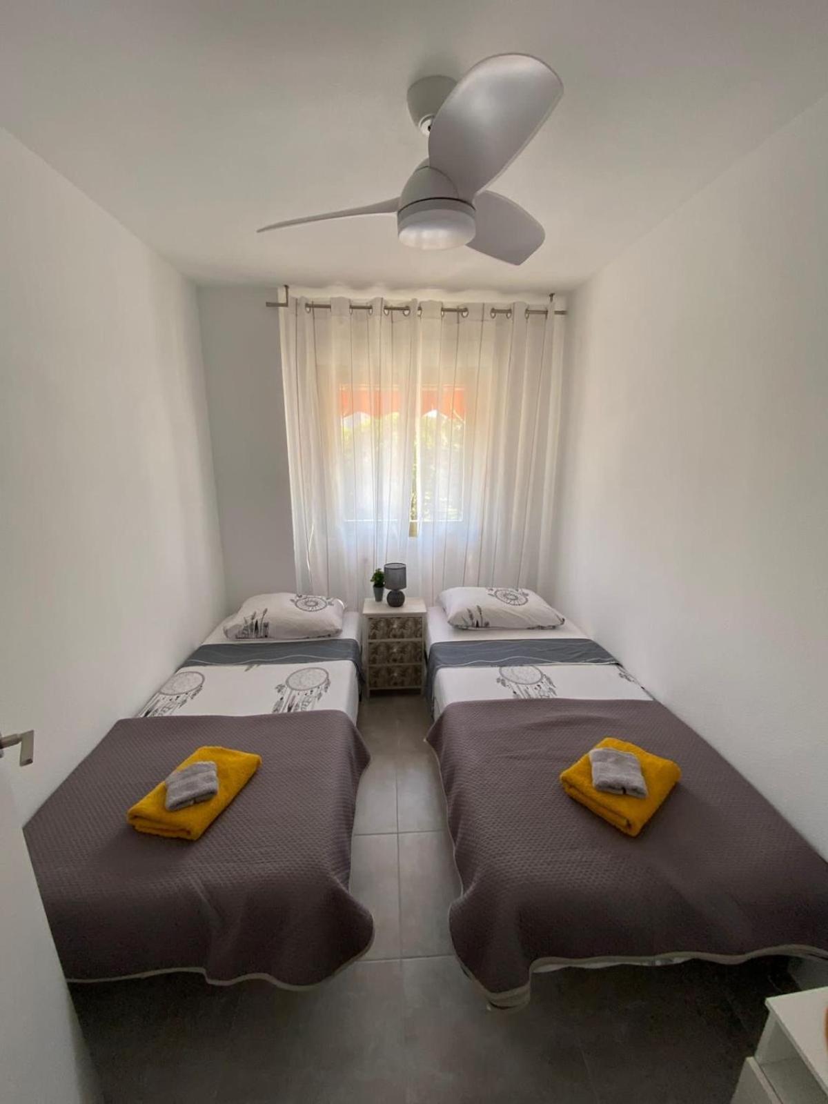 Apartamento Paradise Solo Familias غانديا المظهر الخارجي الصورة