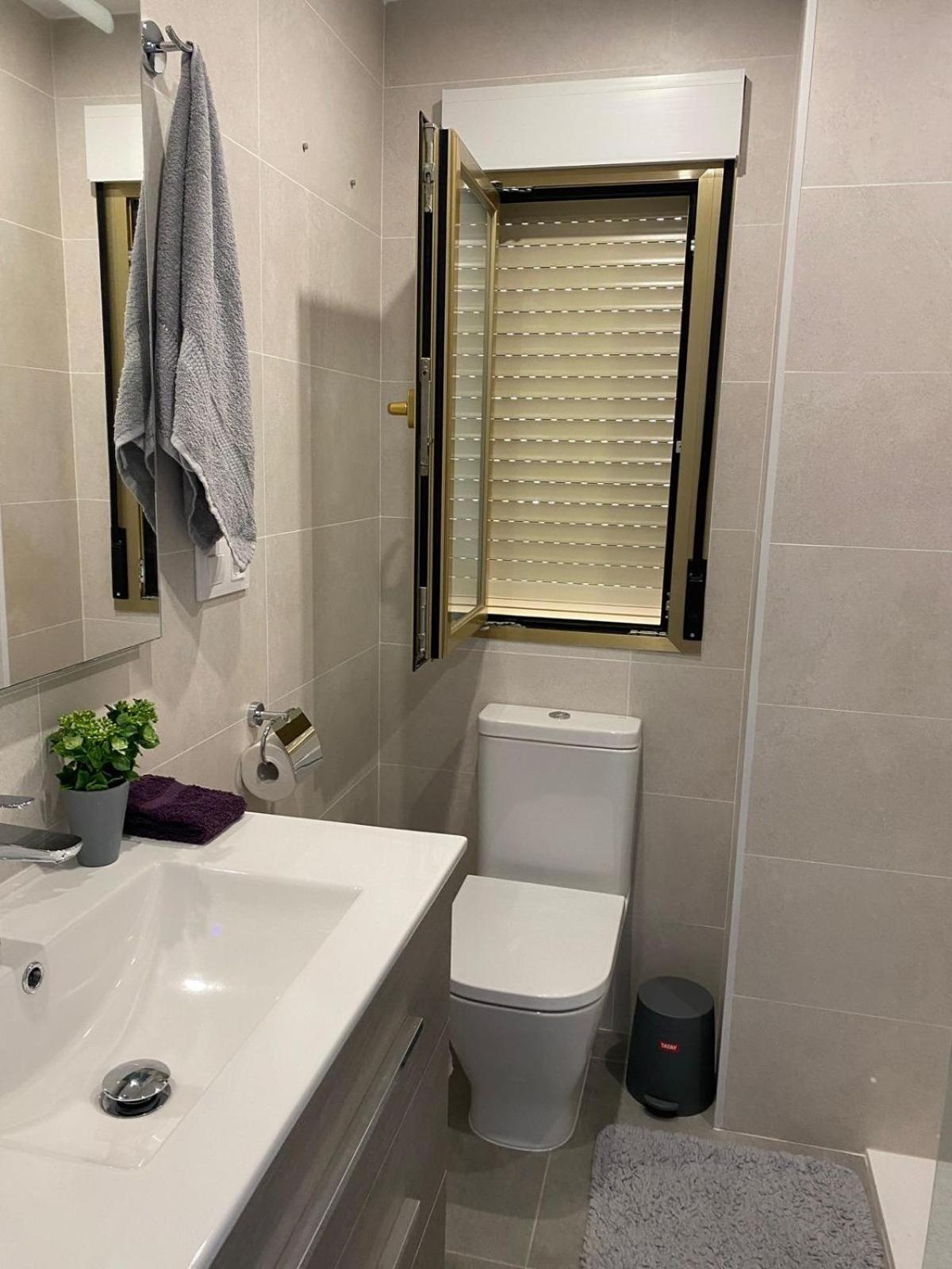 Apartamento Paradise Solo Familias غانديا المظهر الخارجي الصورة
