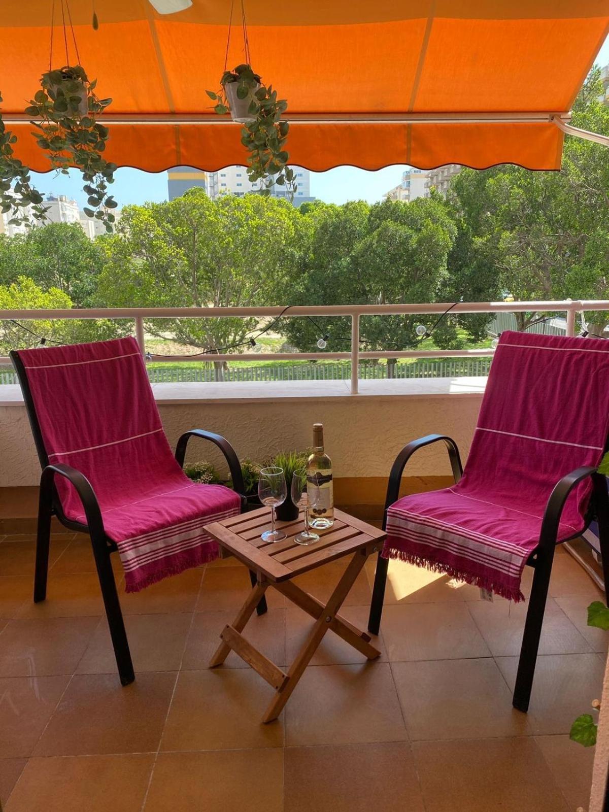 Apartamento Paradise Solo Familias غانديا المظهر الخارجي الصورة