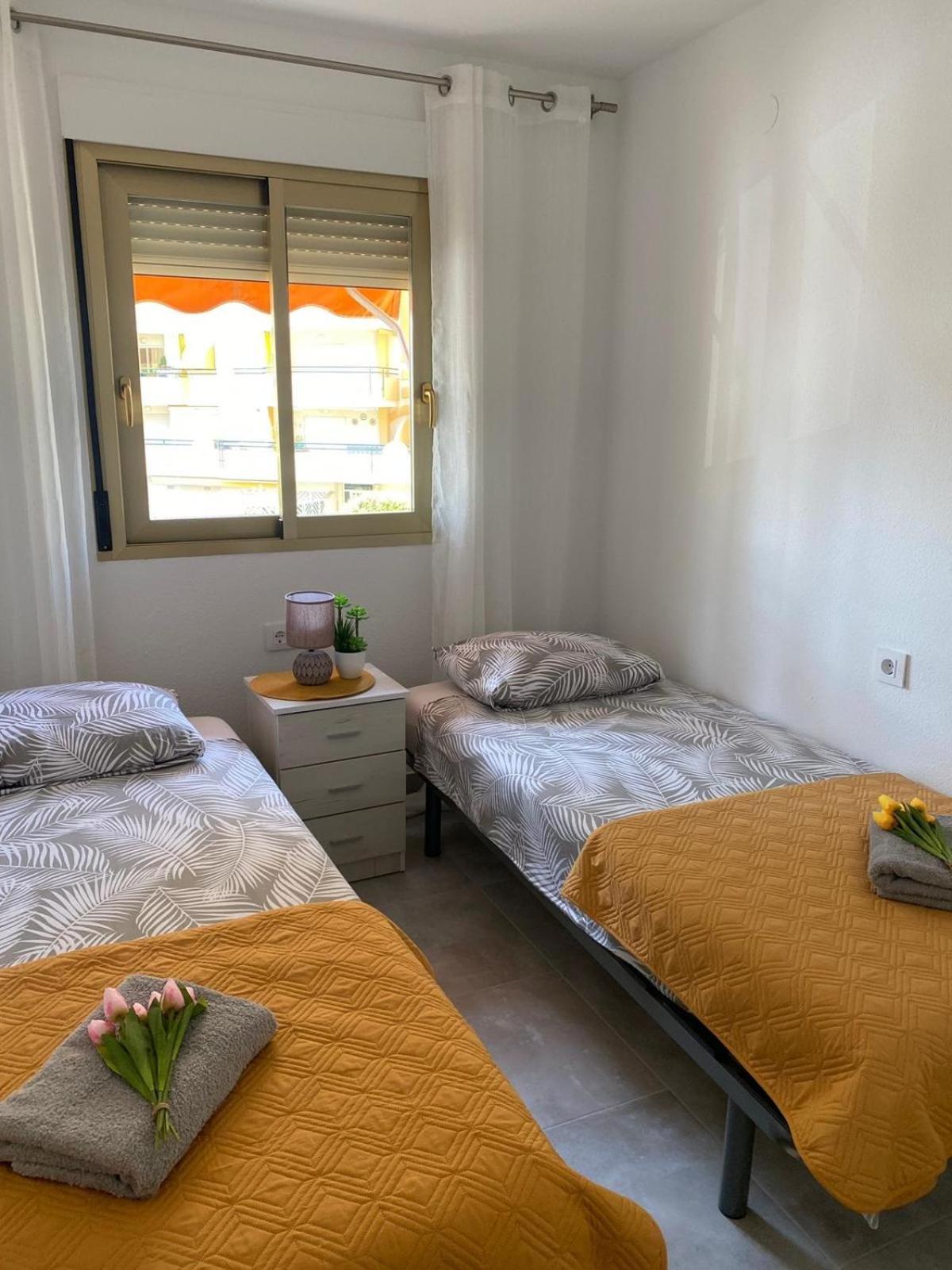 Apartamento Paradise Solo Familias غانديا المظهر الخارجي الصورة