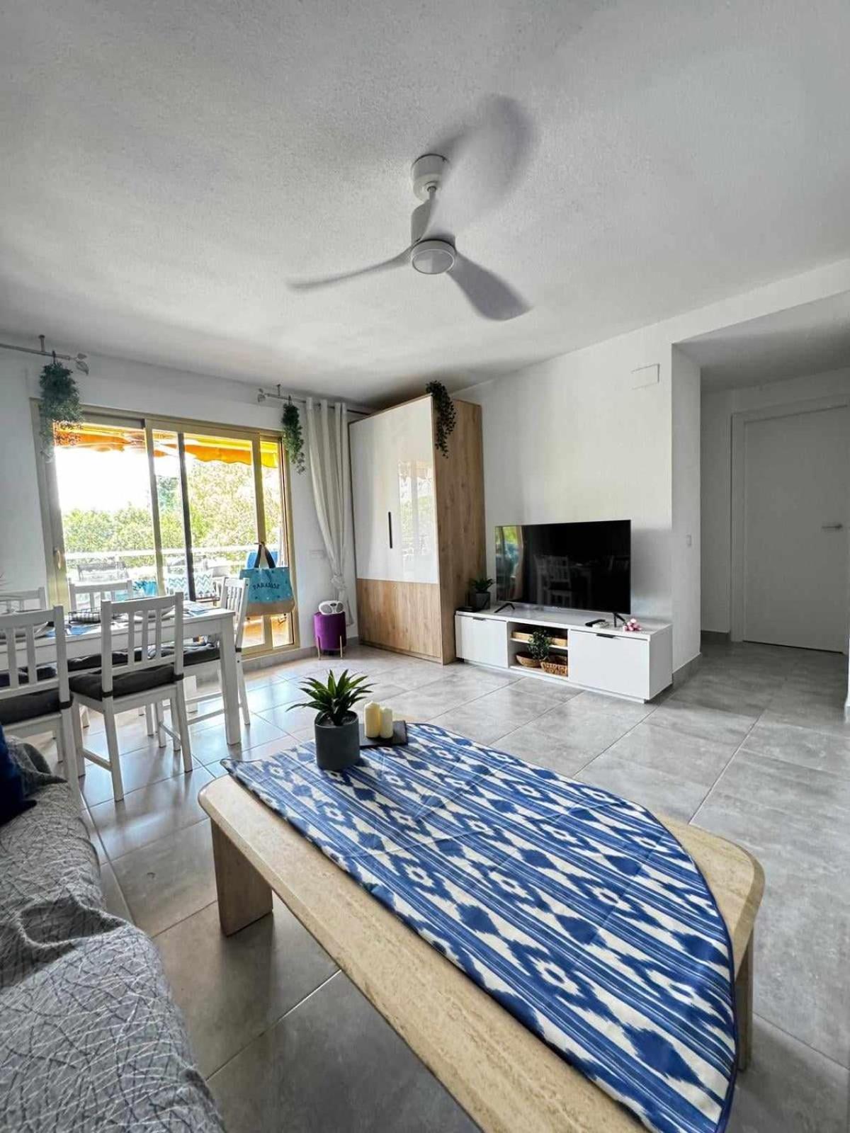 Apartamento Paradise Solo Familias غانديا المظهر الخارجي الصورة