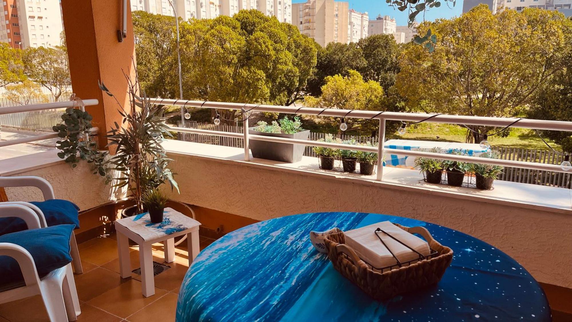 Apartamento Paradise Solo Familias غانديا المظهر الخارجي الصورة